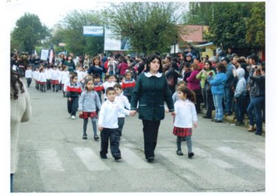 desfile pequeños escuela 6