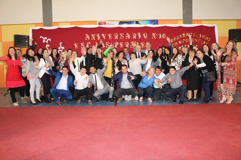 Escuela Los Perales celebra sus 30 años con gran velada aniversario