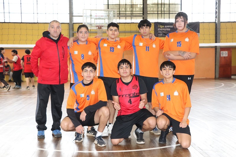 Se realiza primer campeonato comunal de Voleibol escolar