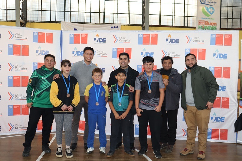 ESTUDIANTES DE GORBEA PASAN AL REGIONAL DE TENIS DE MESA